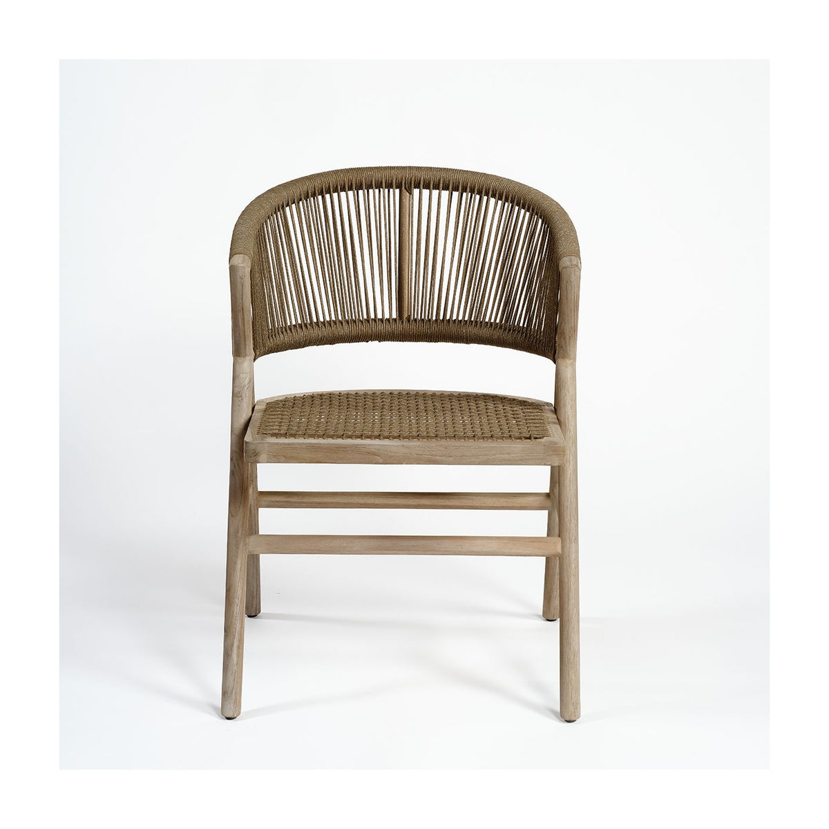 Silla de exterior de teca blanqueada y cuerda camel Antiparos