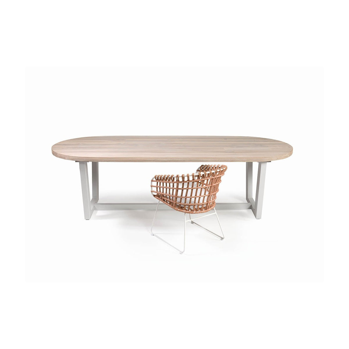 Mesa de comedor ovalada de teca y metal gris claro Óbidos