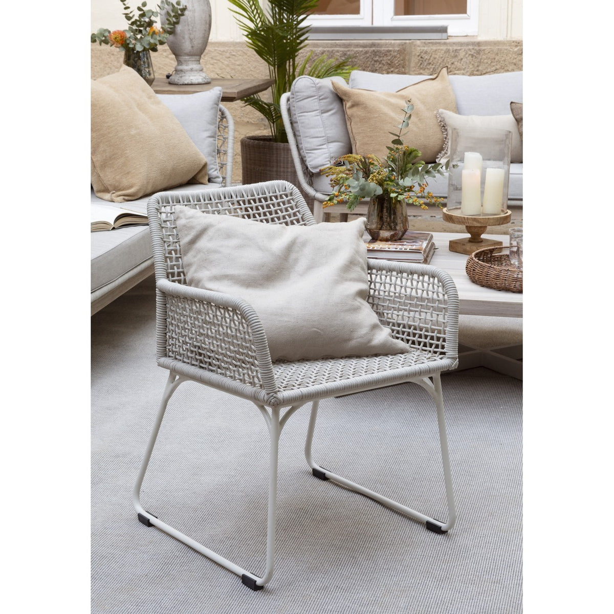 Sillón de comedor de exterior de cuerda blanco grisáceo Paros