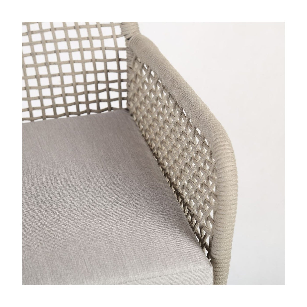 Sillón de comedor de exterior de cuerda blanco grisáceo Paros
