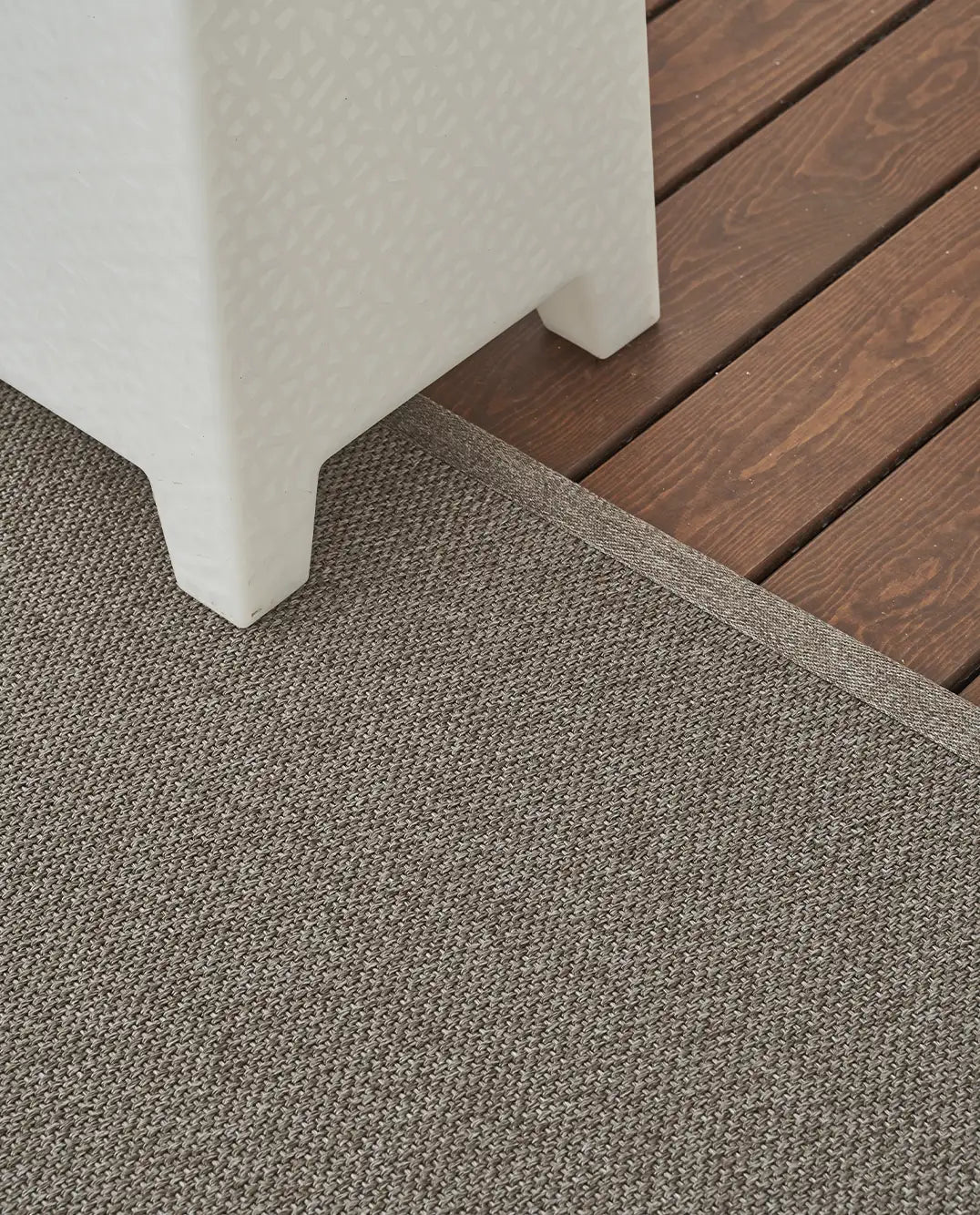 Alfombra Redonda de Interior y Exterior Nature Premium Lite - pino_y_jacaranda