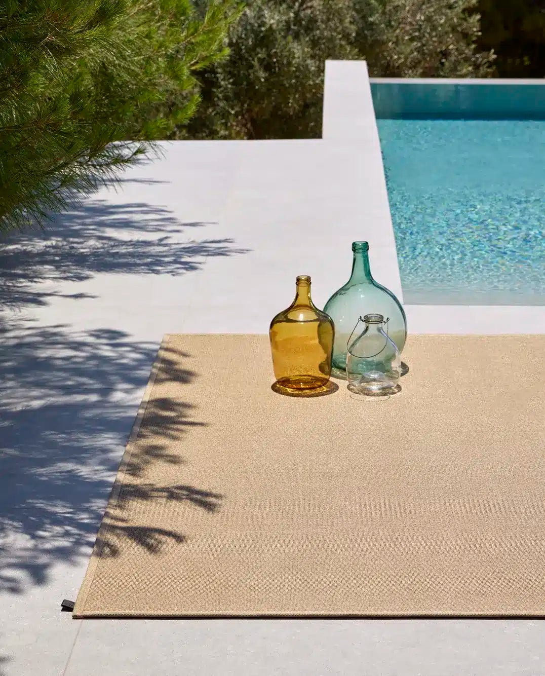 Alfombra Redonda de Interior y Exterior Nature Premium Lite - pino_y_jacaranda