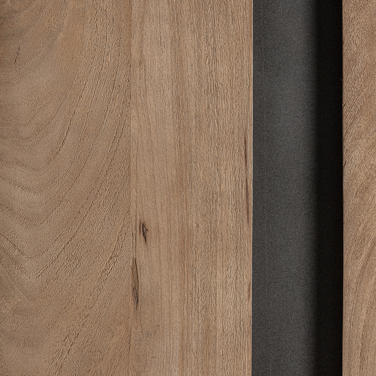 Armario de madera de mango y hierro Alaior