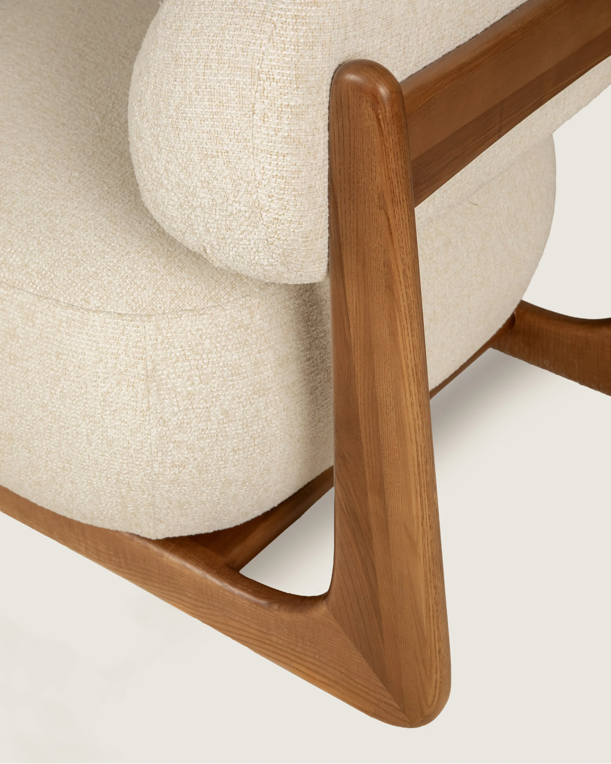 Butaca Mare Nogal Dolmen Creme