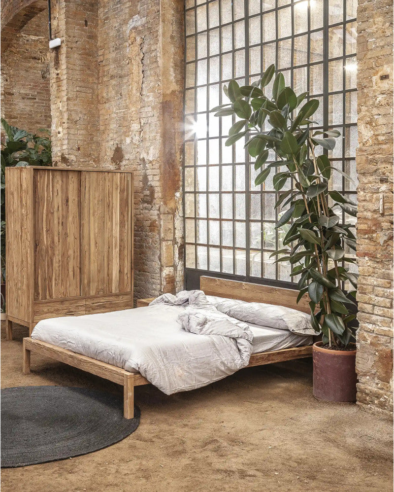 Cama de teca reciclada Olvera