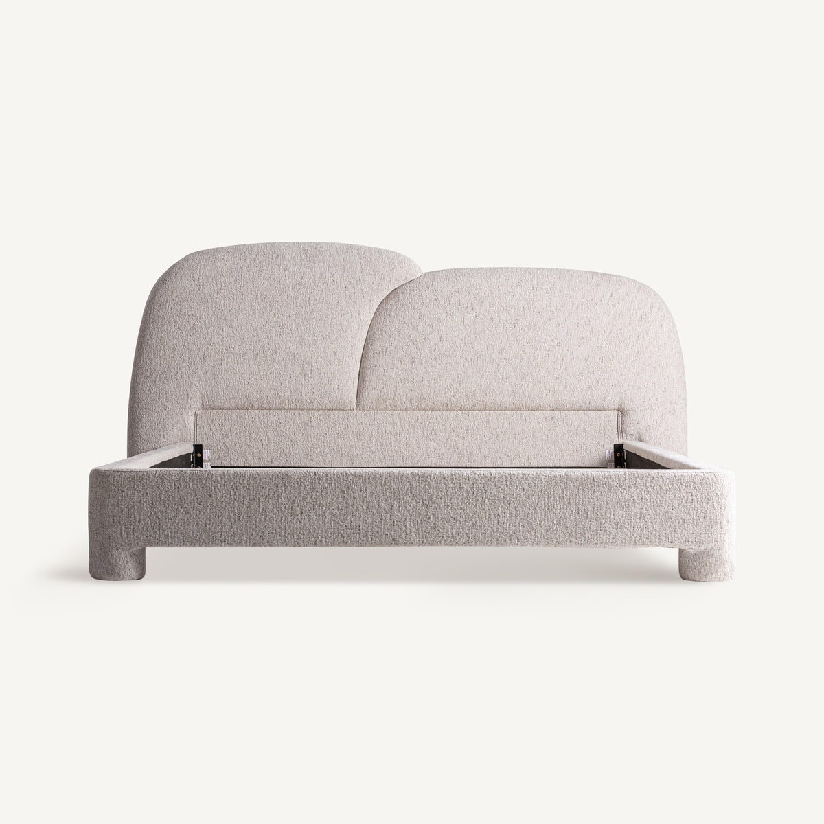 Cama tapizada beige Llucalcari