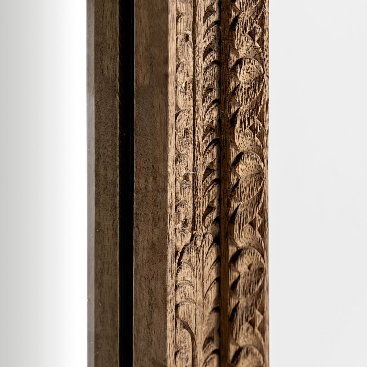 Espejo de madera de mango Chora