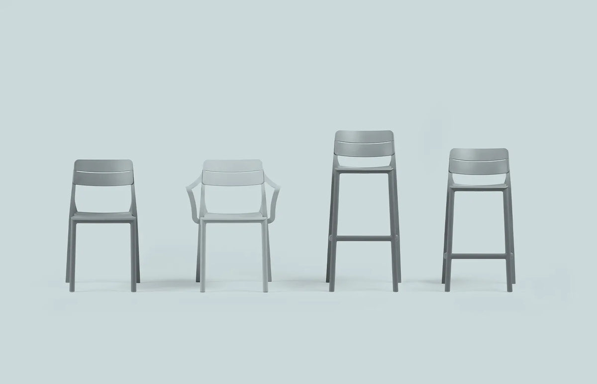Silla de resina Cassia Nardi