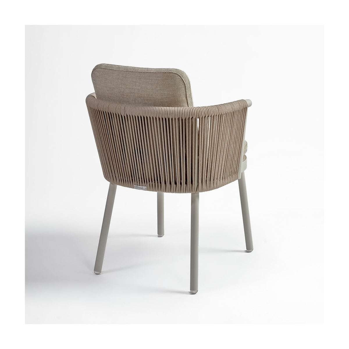 Silla de comedor de exterior redondeada de aluminio y cuerda Cudillero