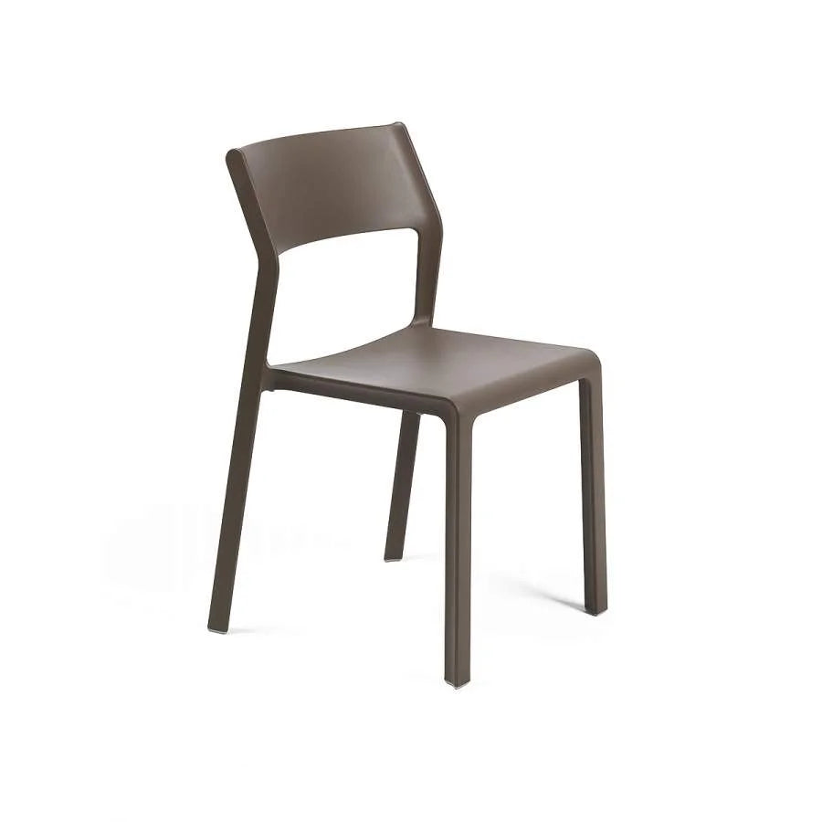 Silla de resina Trill Nardi – Tabaco