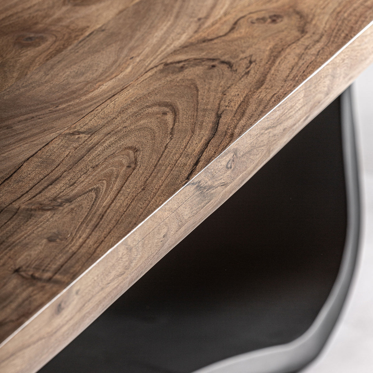 Mesa de comedor de acacia e hierro Mairena