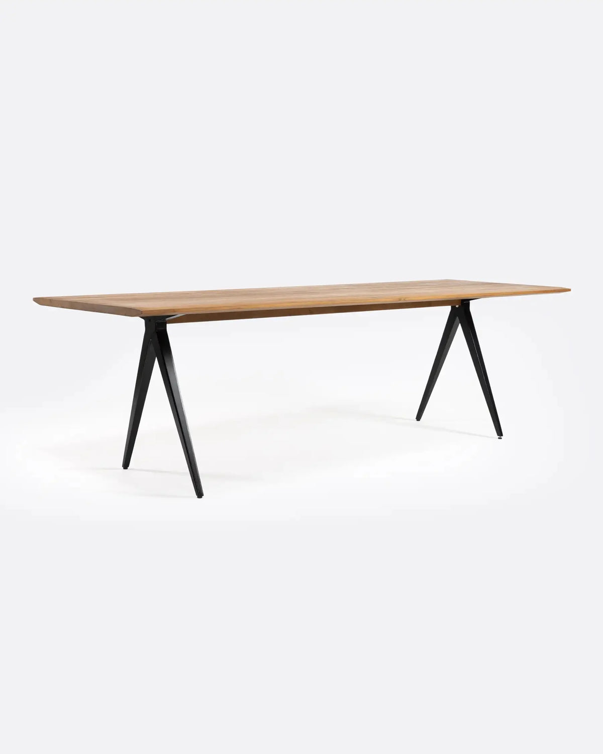 Mesa de comedor de teca reciclada y hierro Capileira