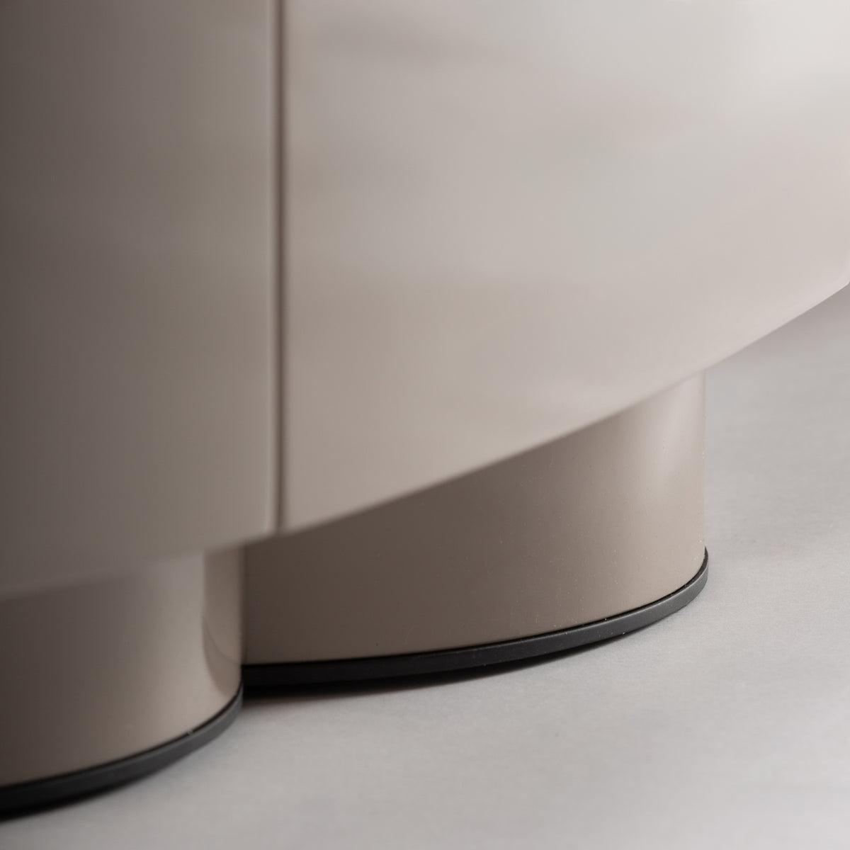 Mueble TV de madera crema y hierro Caparica