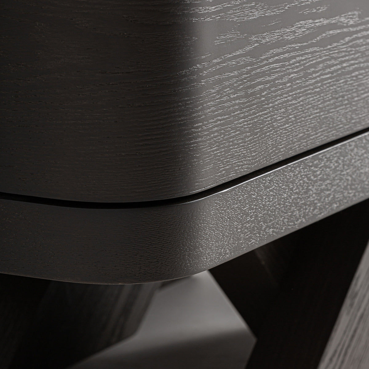 Mueble TV de roble negro Magoito