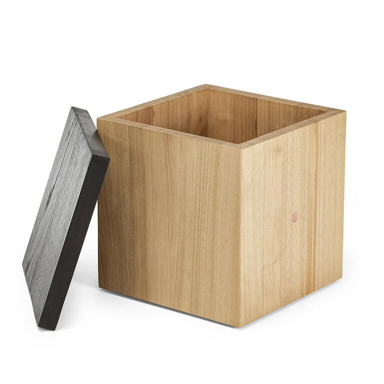 Taburete con tapa recta oscura de álamo macizo Anshu