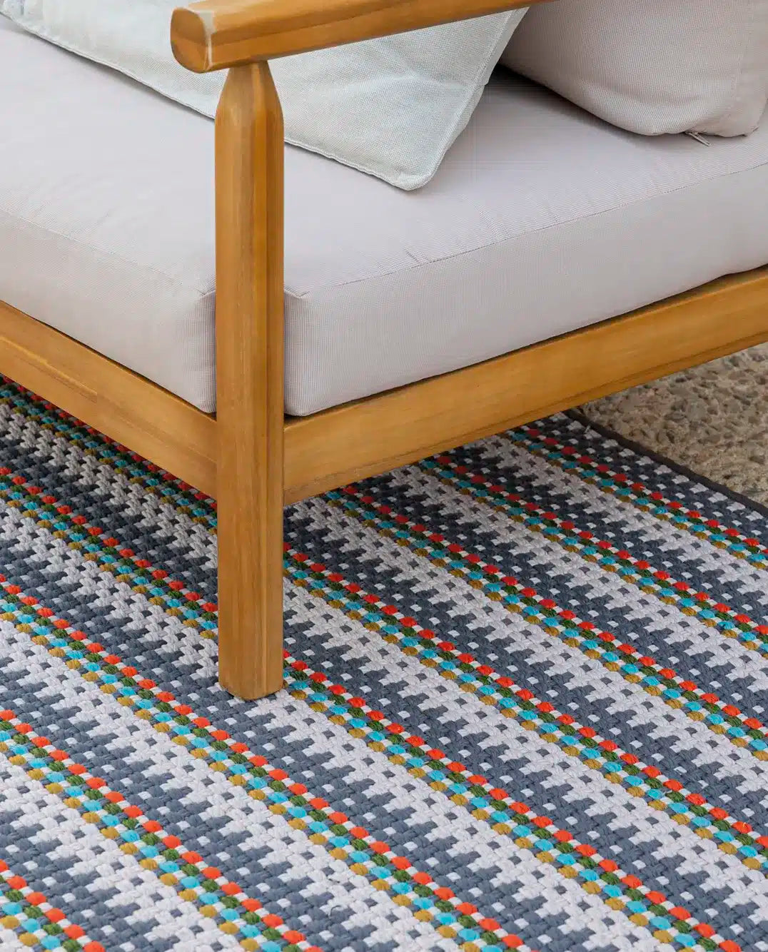 Alfombra Redonda de Interior y Exterior Strata - #pino_y_jacaranda#