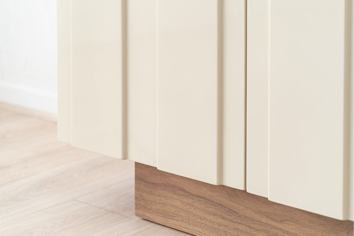 Mueble TV Essence - #pino_y_jacaranda#