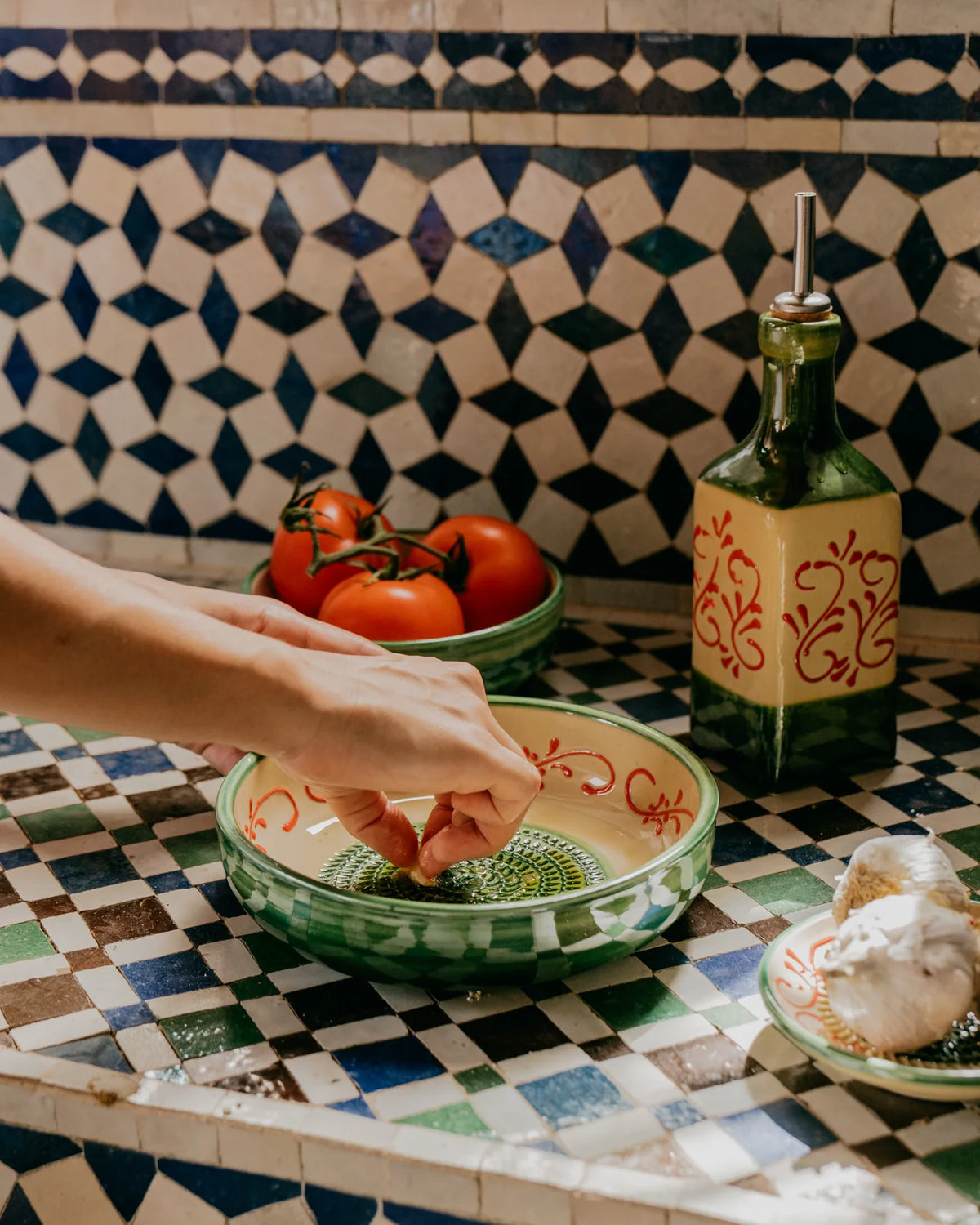Plato Rallador de Cerámica Alhambra - #pino_y_jacaranda#