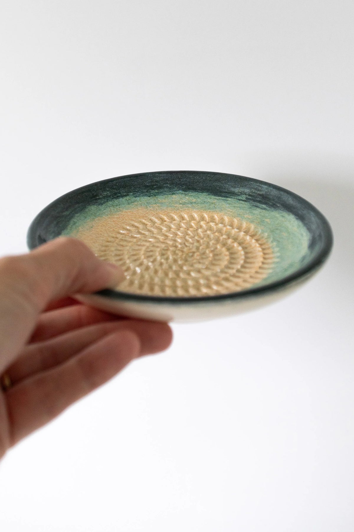 Plato Rallador de Cerámica Aqua - #pino_y_jacaranda#