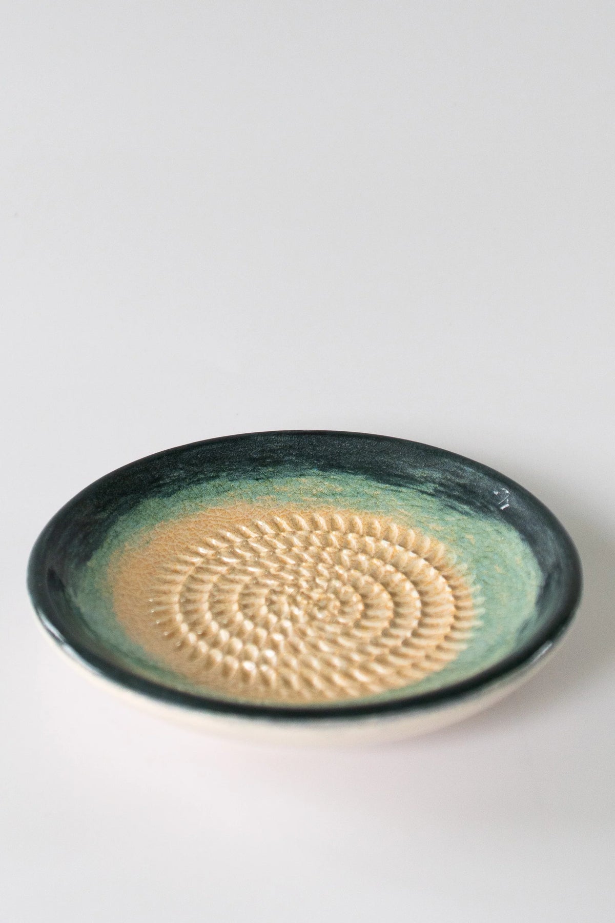 Plato Rallador de Cerámica Aqua - #pino_y_jacaranda#