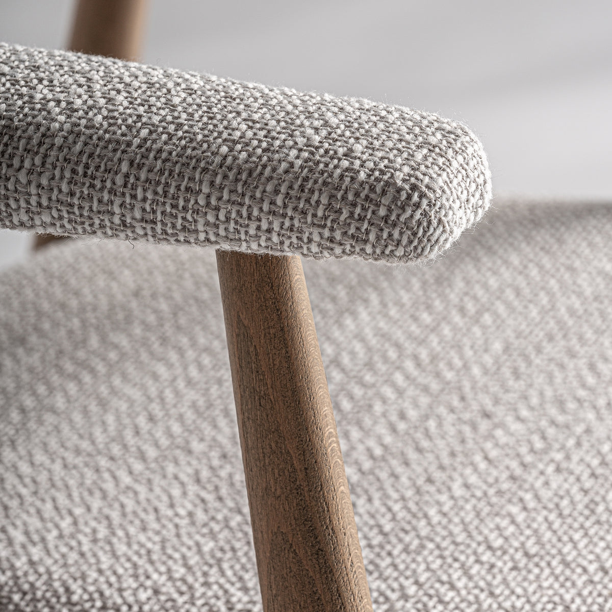 Silla de haya tapizada en gris Requena