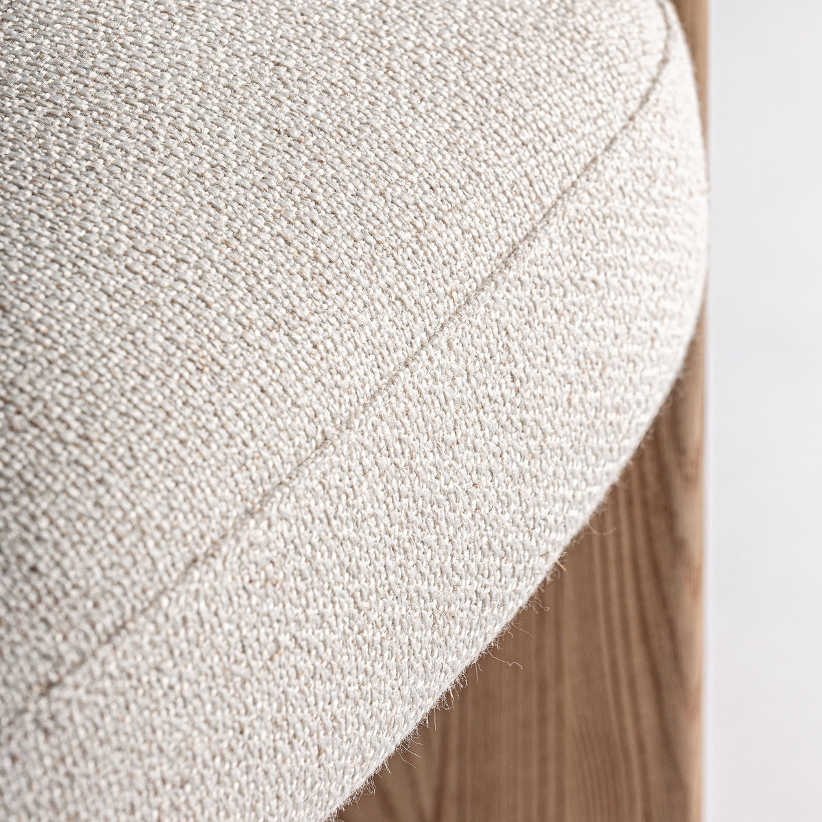 Silla de piel y roble Laguar