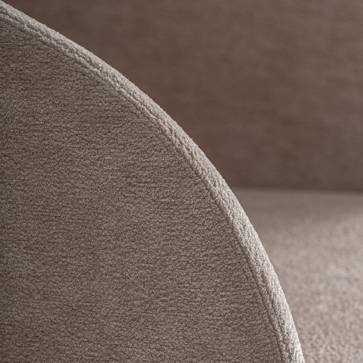Silla tapizada beige de fresno Massanella