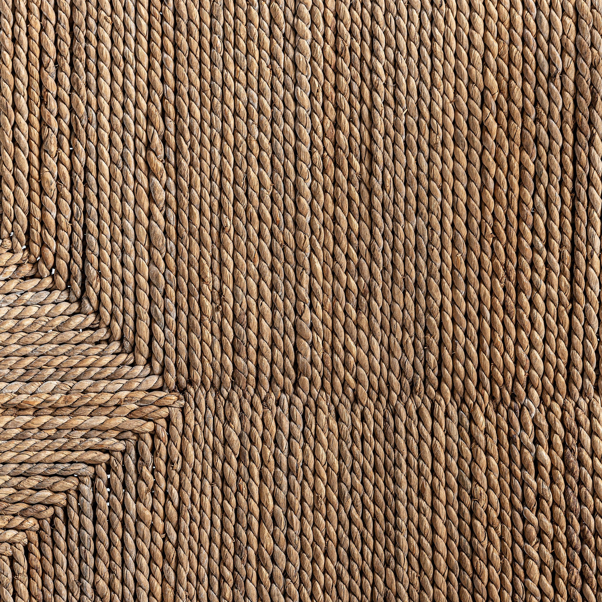 Sillón de comedor de teca y fibra Punta Galera