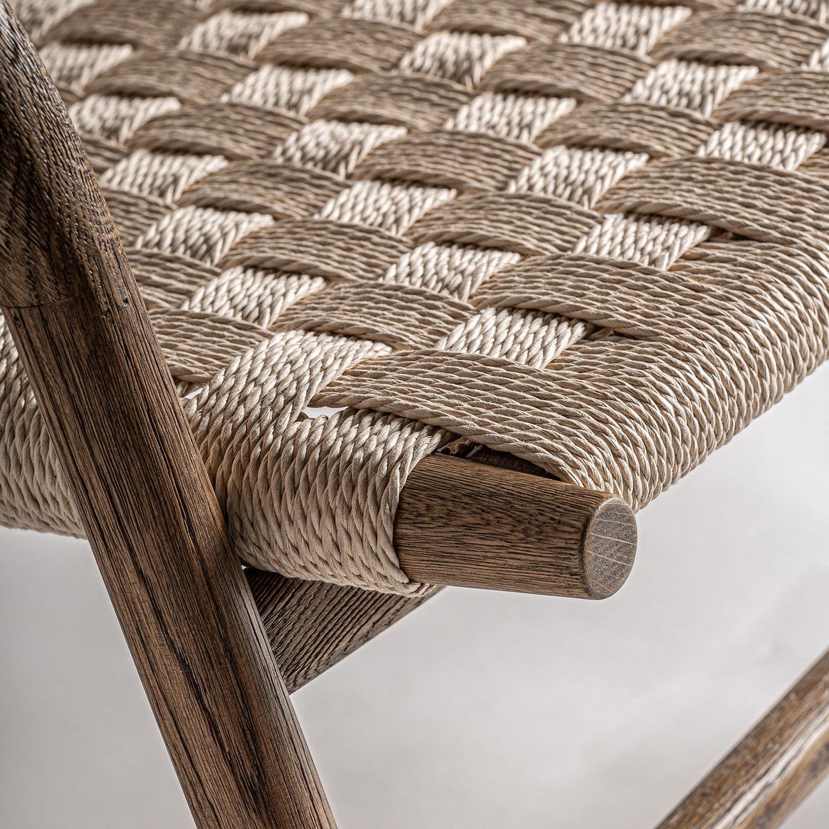 Sillón de roble y cuerda Es Figueral