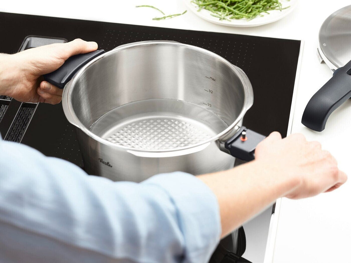 Olla a Presión 3,5L + Cestillo 22 cm + Trípode Vitavit® Premium Fissler - #pino_y_jacaranda#