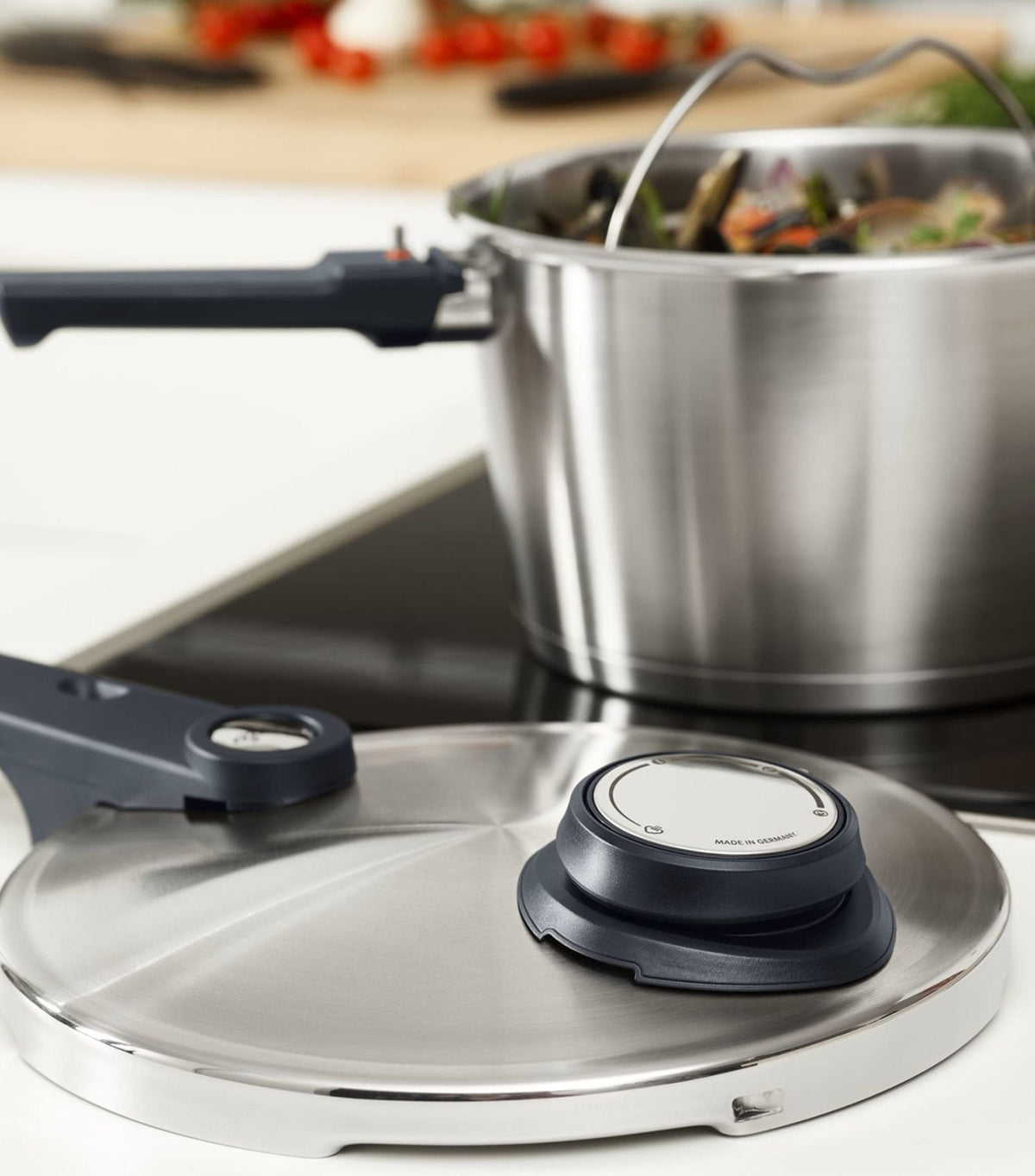 Set de Ollas a Presión Fissler Vitavit® Premium 4,5L + 2,5L, Cestillo + Trípode - #pino_y_jacaranda#