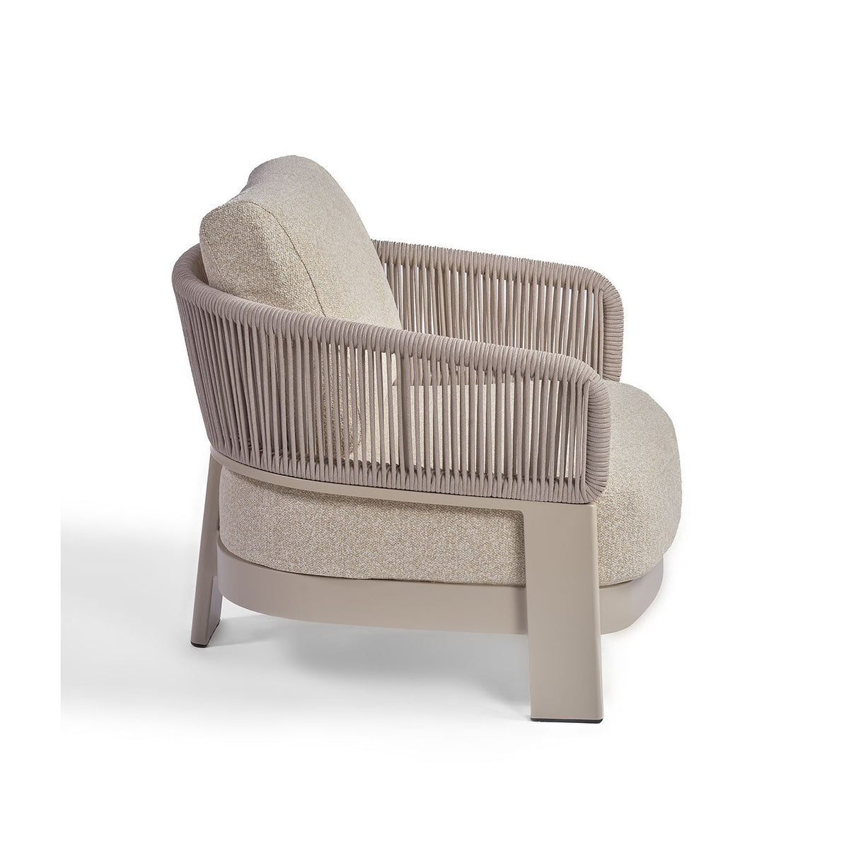 Sillón bajo de exterior de cuerda y tapizado arena Oualidia
