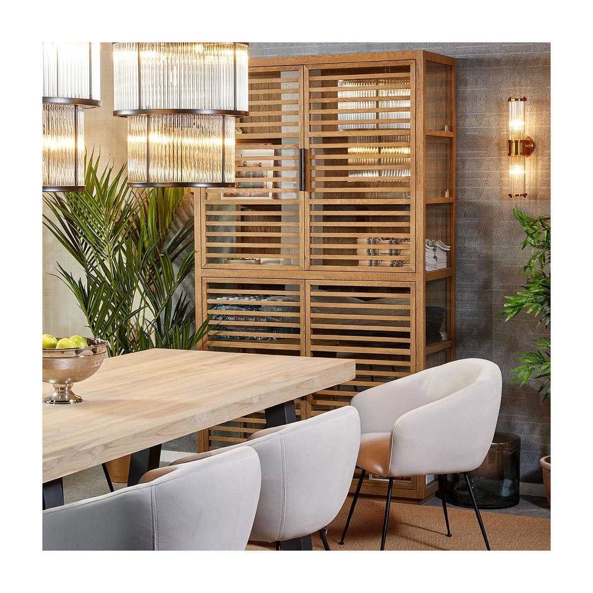 Armario de roble natural con puertas de cristal Castril