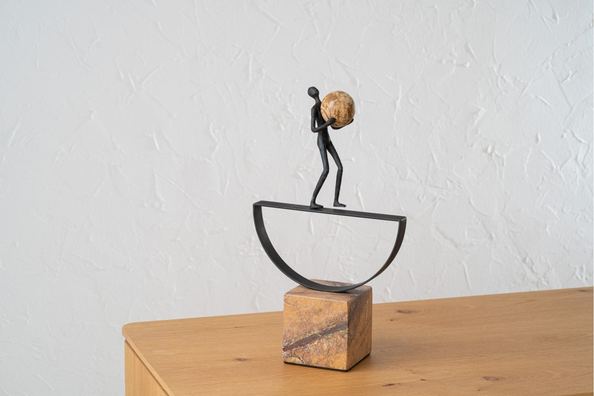 Escultura Gordes - #pino_y_jacaranda#