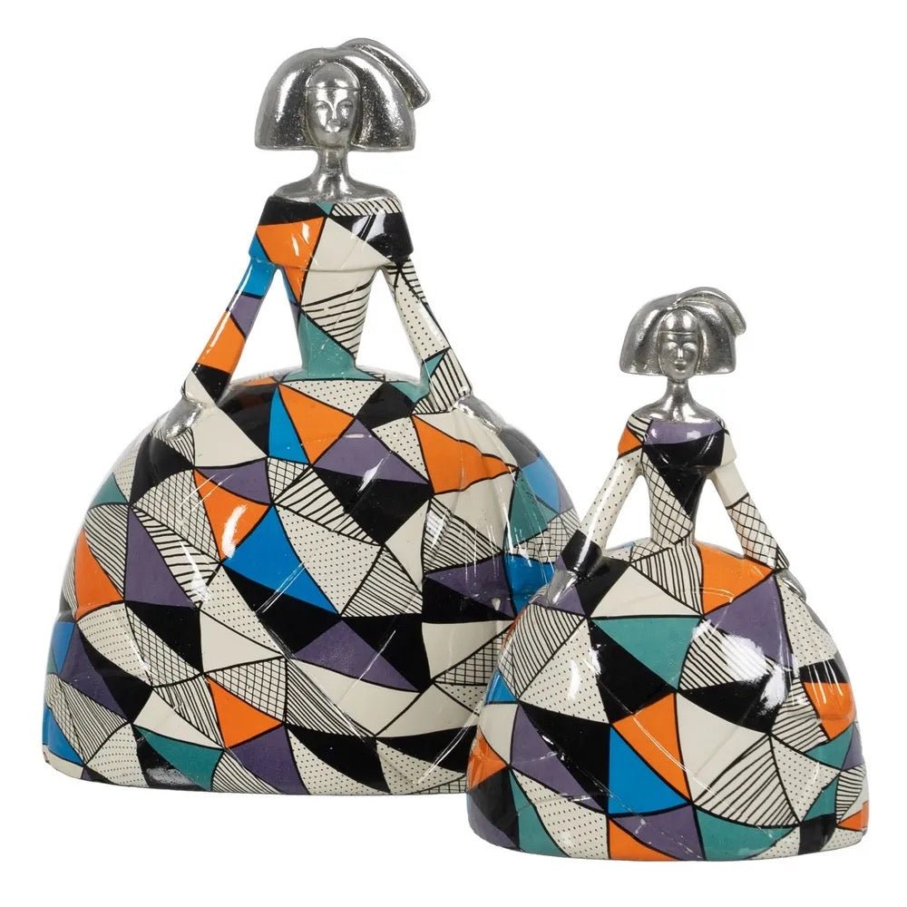 Figura Menina - #pino_y_jacaranda#