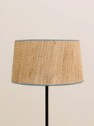Pantalla Tuscany Ribete Azul 40 cm - #pino_y_jacaranda#