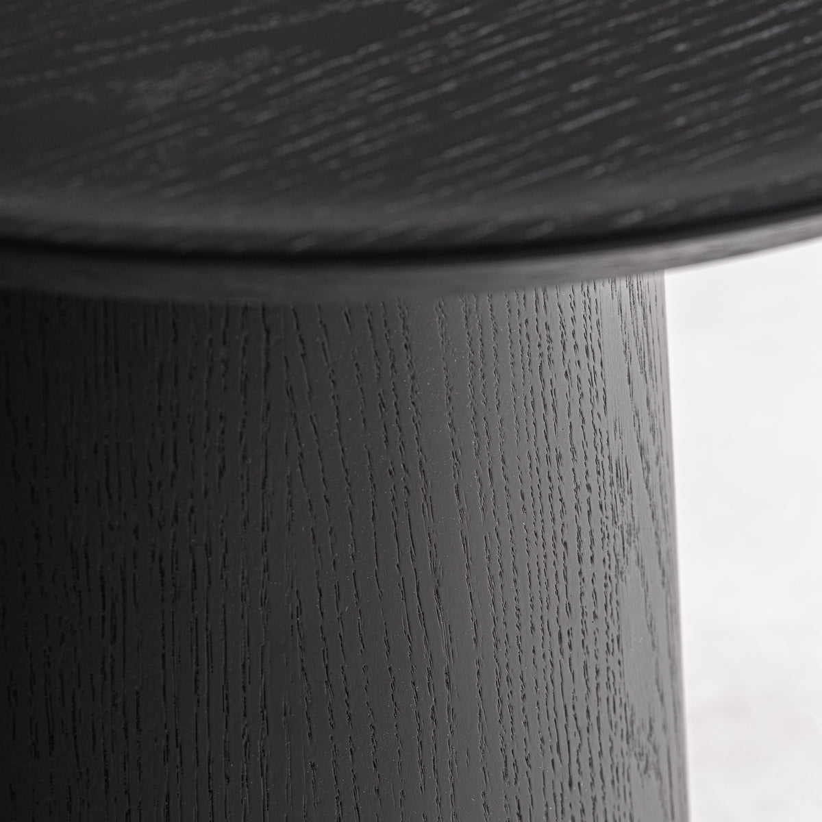 Mesa auxiliar de DM negro Jóncols