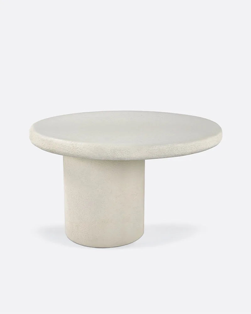 Mesa auxiliar de exterior de microcemento Lanjarón