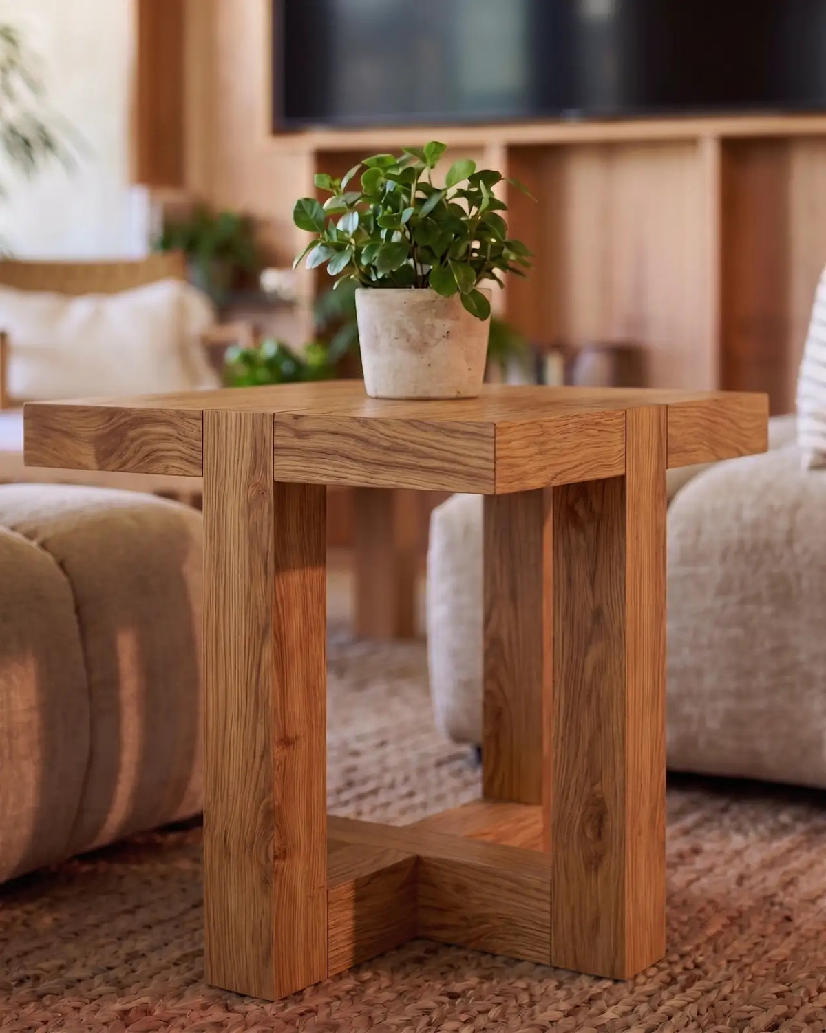 Mesa auxiliar de roble Serai
