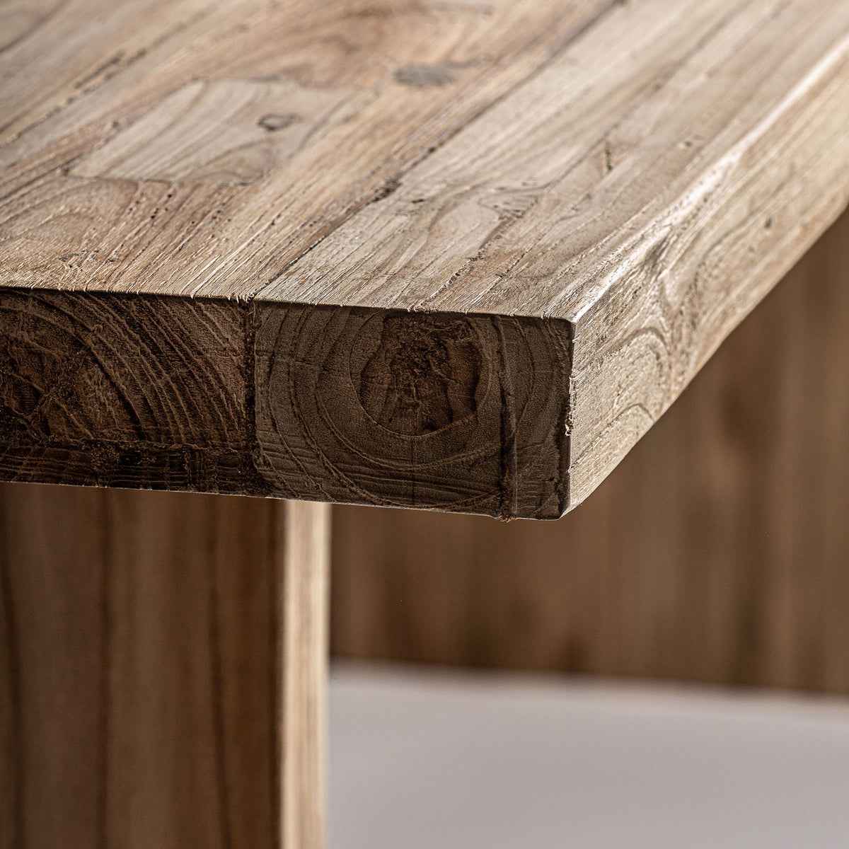 Mesa de comedor de teca reciclada Cherín
