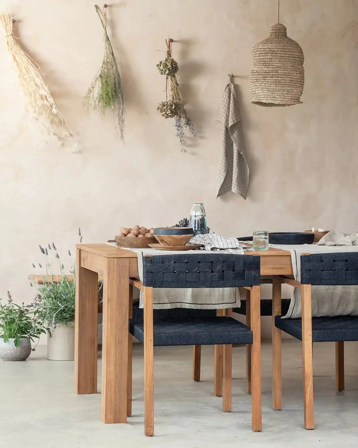 Mesa de comedor de teca reciclada Ubrique