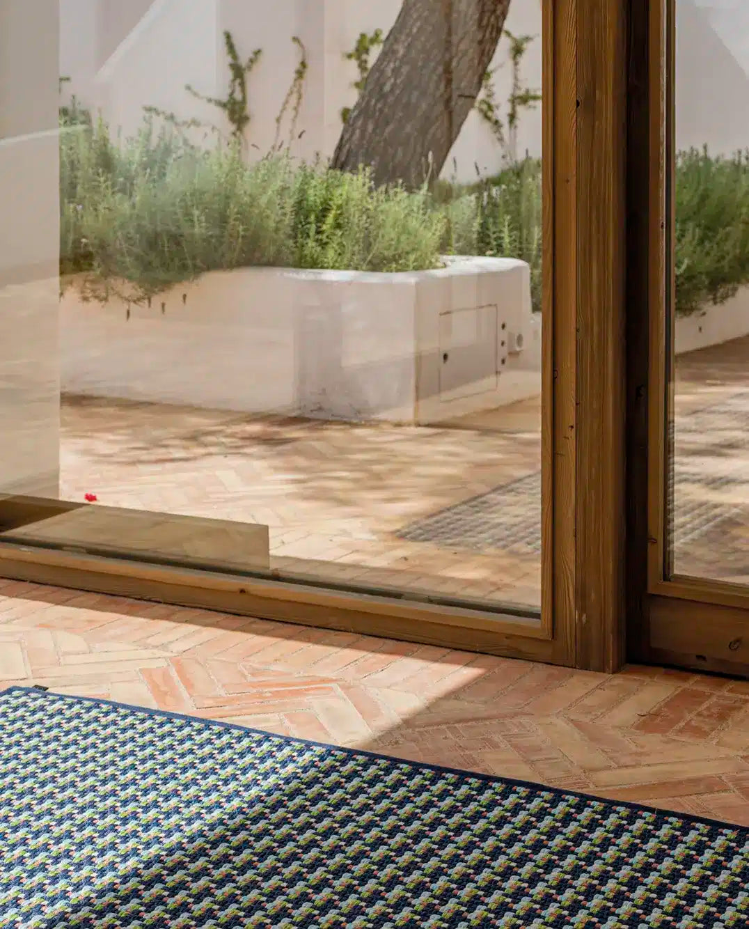 Alfombra Rectangular de Interior y Exterior Strata - #pino_y_jacaranda#