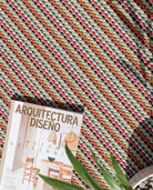 Alfombra Redonda de Interior y Exterior Strata - #pino_y_jacaranda#