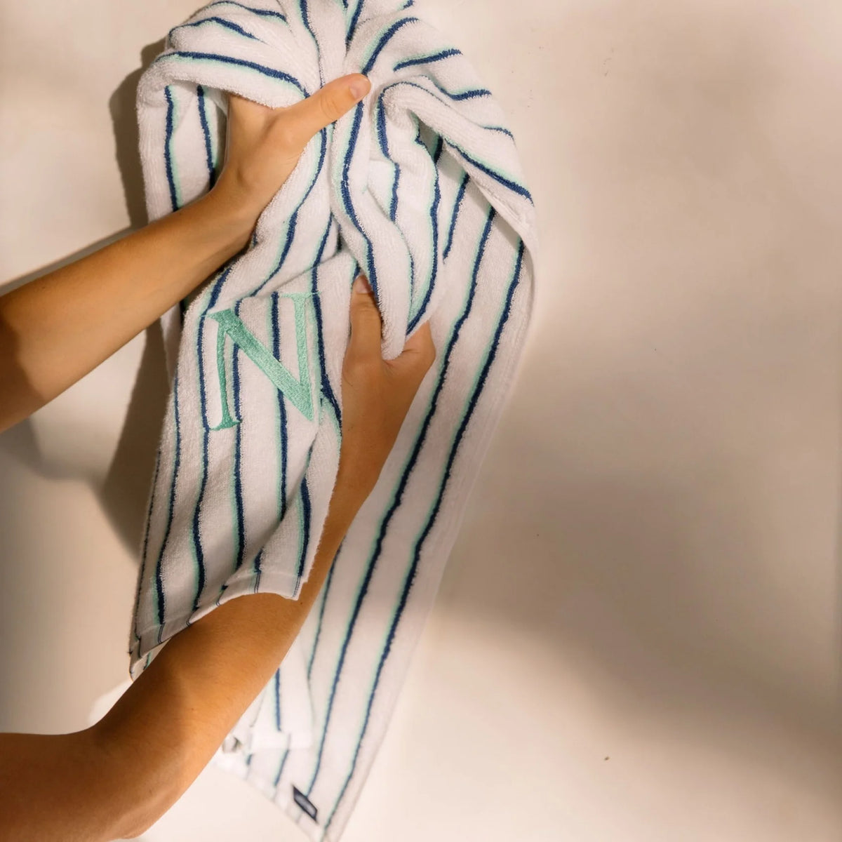 Juegos de Toallas Azul con Verde Lima - #pino_y_jacaranda#