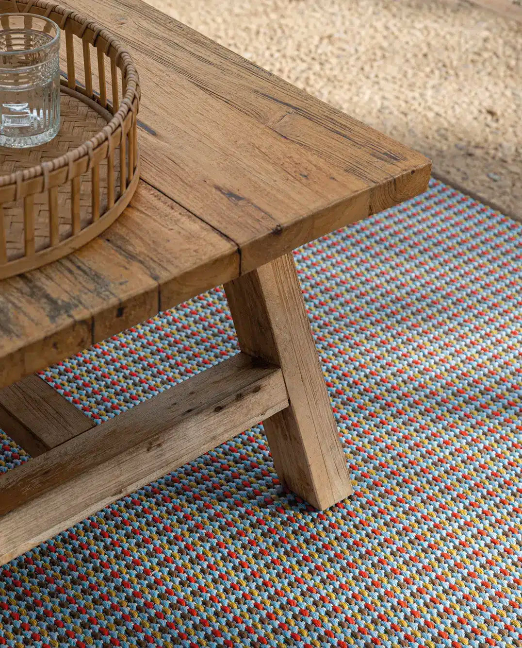 Alfombra Redonda de Interior y Exterior Strata - #pino_y_jacaranda#