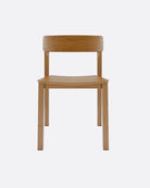 Silla apilable de exterior de teca Rawi Wa