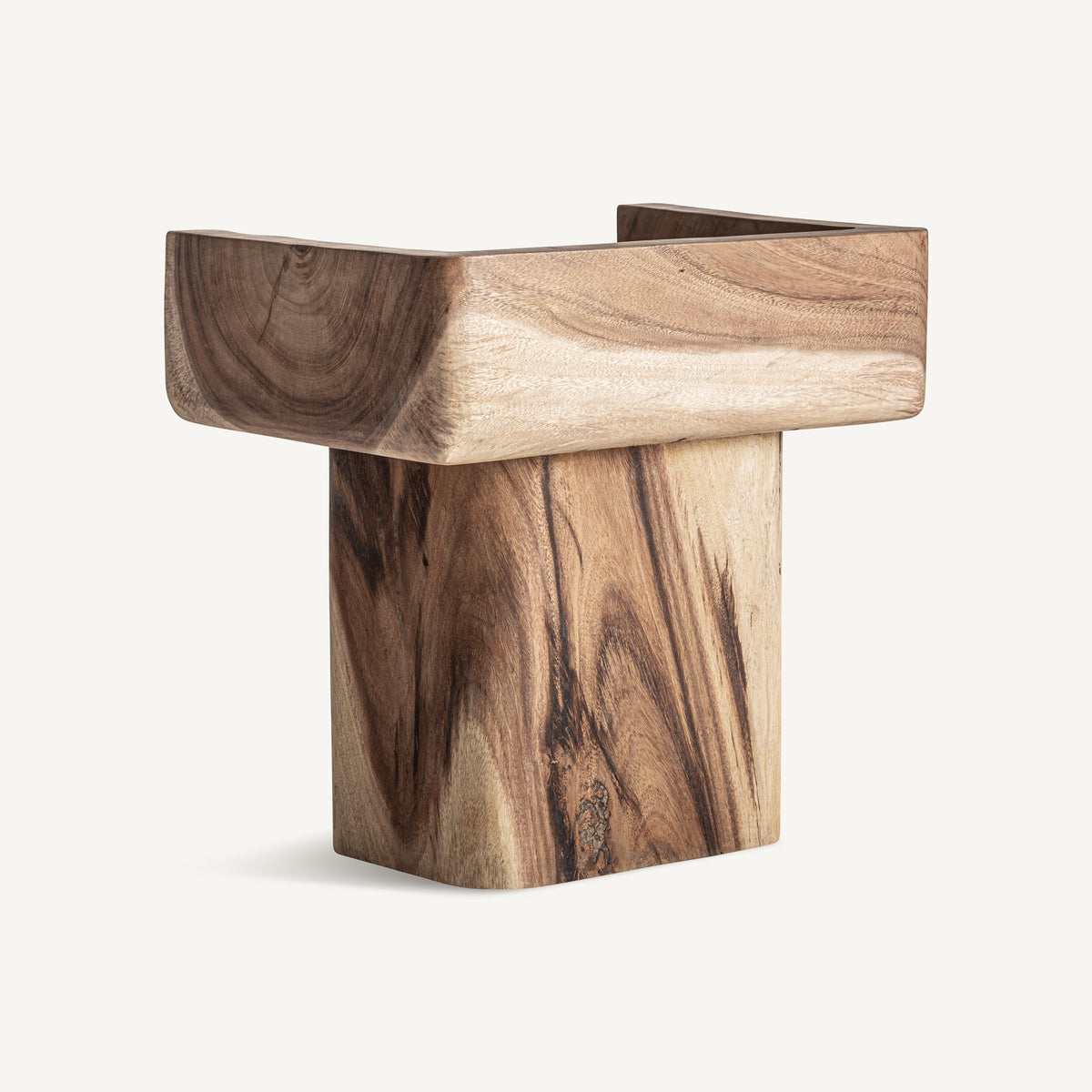 Silla baja de madera de suar Guardamar