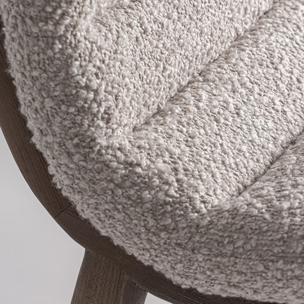 Silla de olmo y tapizado beige Alcossebre 52 cm