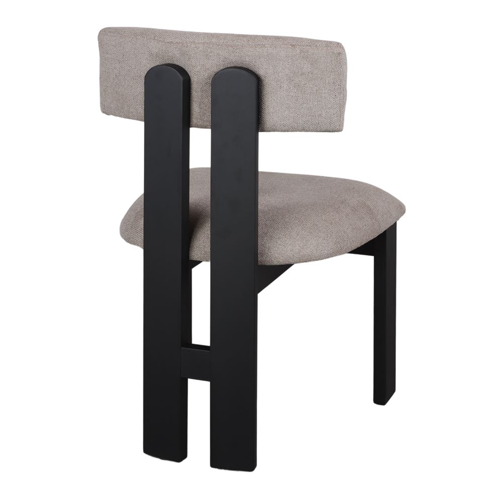 Silla tapizada de madera negra Plinio