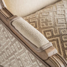 Sillón colonial de madera de mango y tapizado beige Savoca